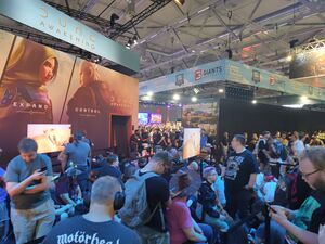 Gamescom-queue-1.jpg